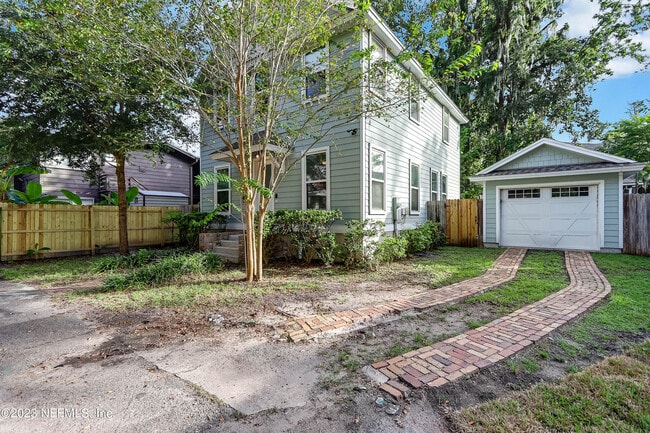 Photo - 1228 Willow Ct