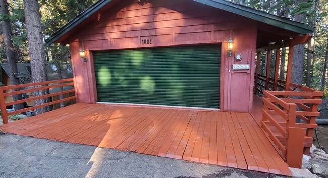 Photo - Lovely, quiet neighborhood off North Upper Truckee in S. Lake Tahoe