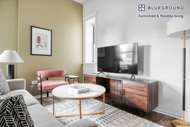 Photo - 30 E Roosevelt Rd Unit FL8-ID804