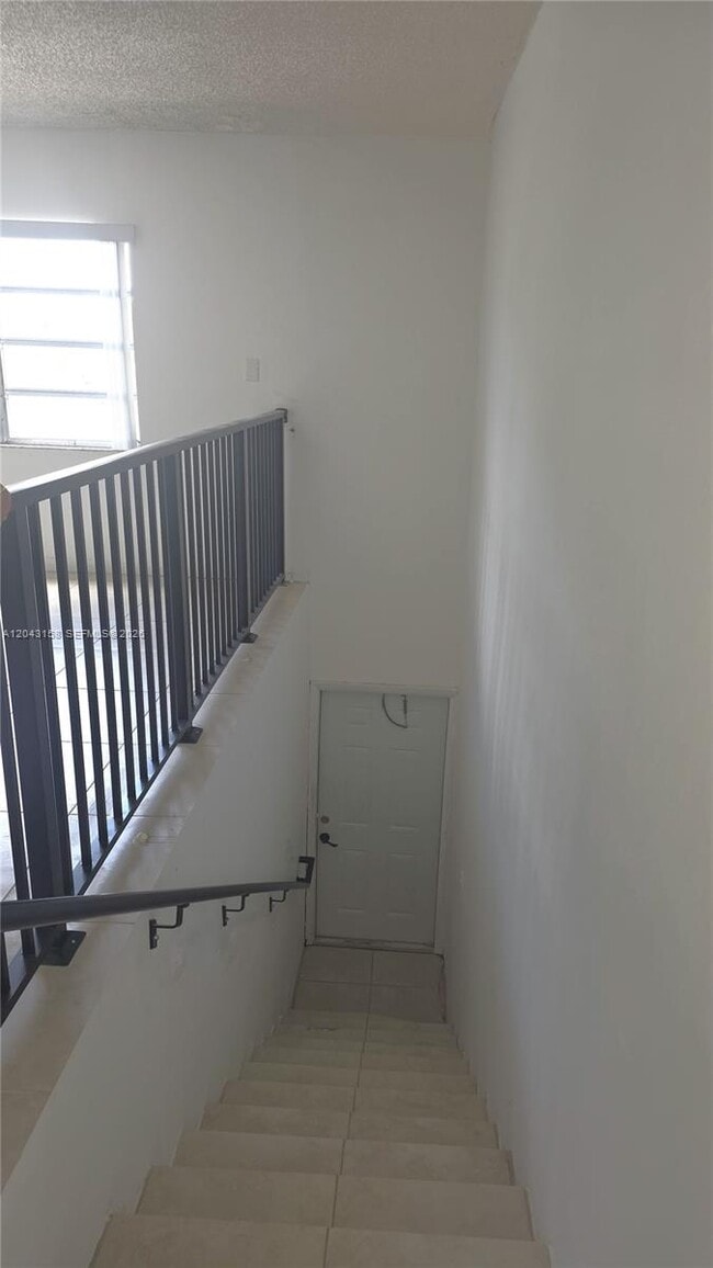 Photo - 3519 SW 17th Terrace Unidad 3519