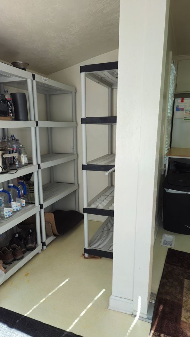 Building Photo - BG Properties, L.L.C. Unit Rm 3 - Rm 3