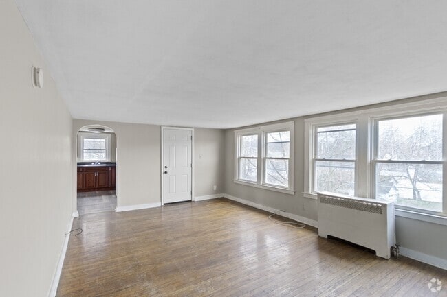 Building Photo - 701 Northcliffe Rd Rental