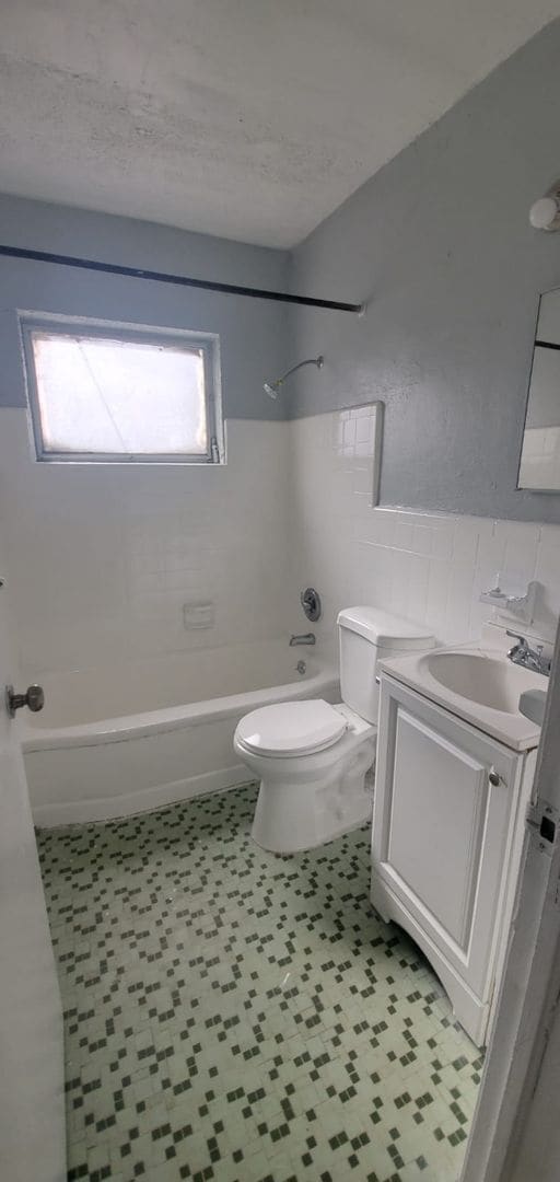 Photo - $300 OFF FIRST MONTHS RENT MOVE-IN SPECIAL!!