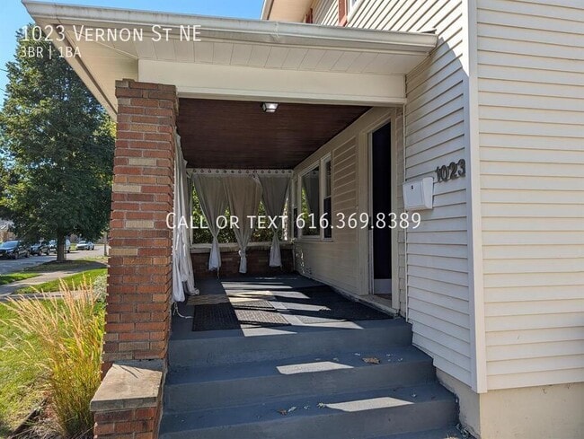 Photo - 1023 Vernon St NE