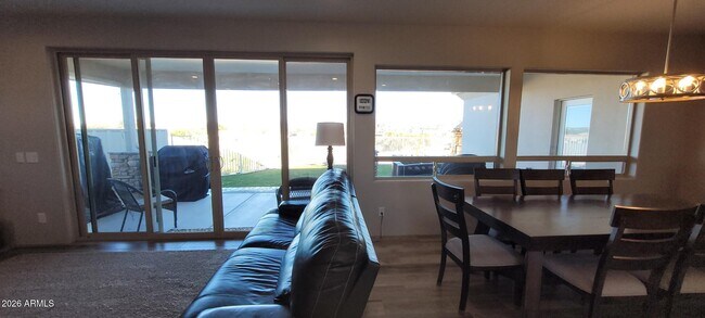 Photo - 900 W Hermosa Dr