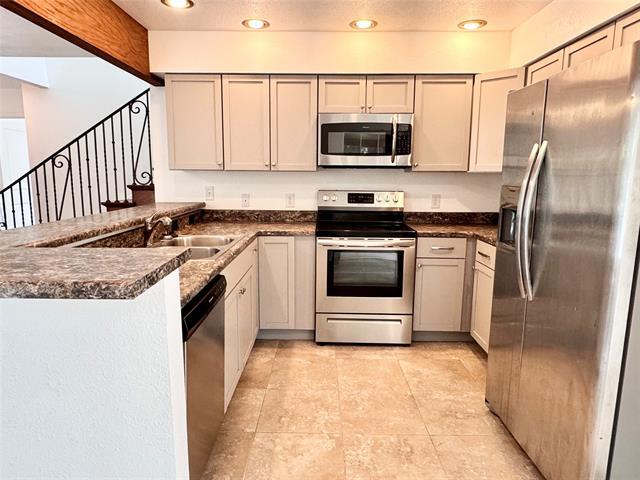 Photo - 921 Bradleys Bend