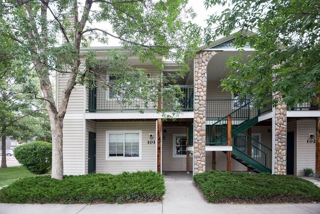 Photo - Upper Unit 2 Bedroom 2 Bath Condo Unit 1120 City Park Ave A201