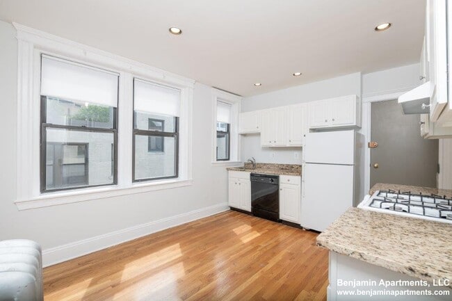 Building Photo - 8 Elko St Unit 6