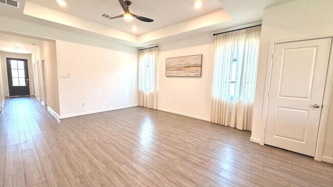 Building Photo - 1222 Sugar Dr