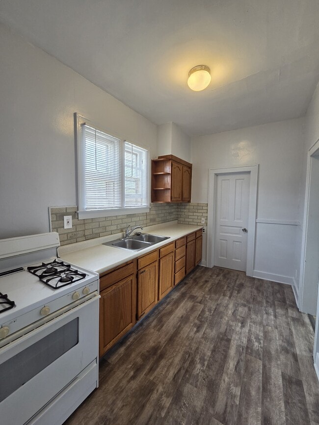 655 11th St NW Unit 3