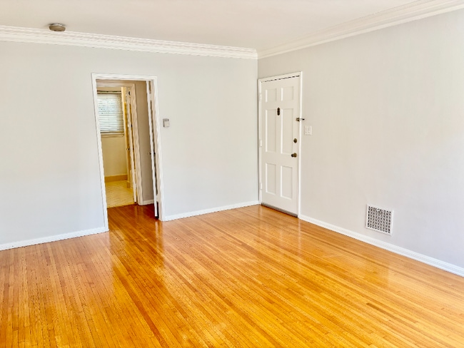 Photo - 1271 N Crescent Heights Blvd Unit 1.4