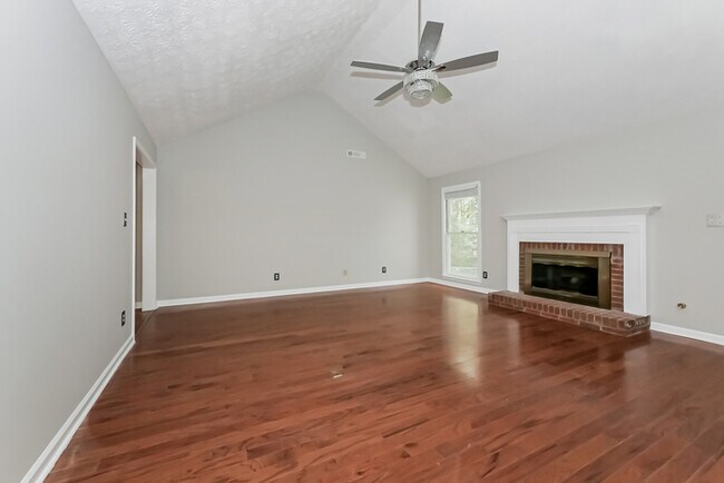 Photo - 295 N Oakland Cir