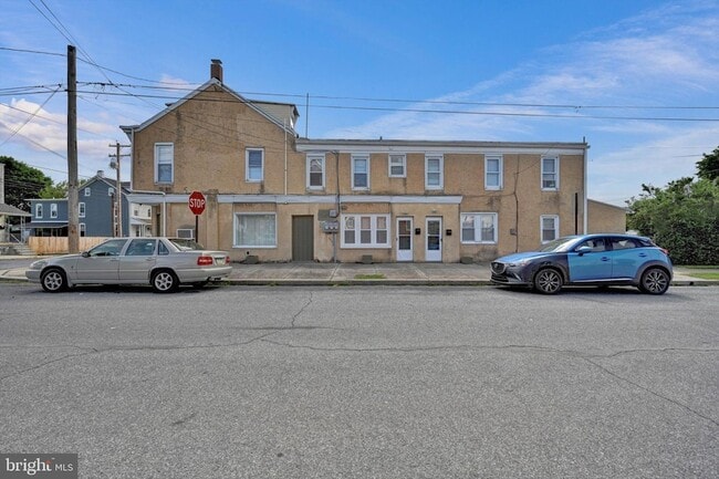Photo - 130 Belvedere Ave Townhome