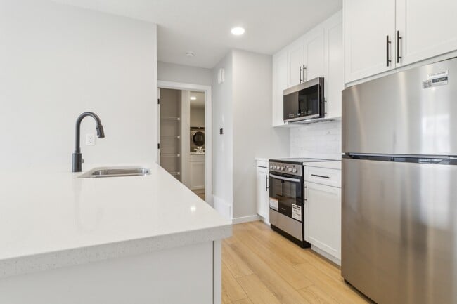 Photo - 20752-20724 24 Ave NW Unit GS