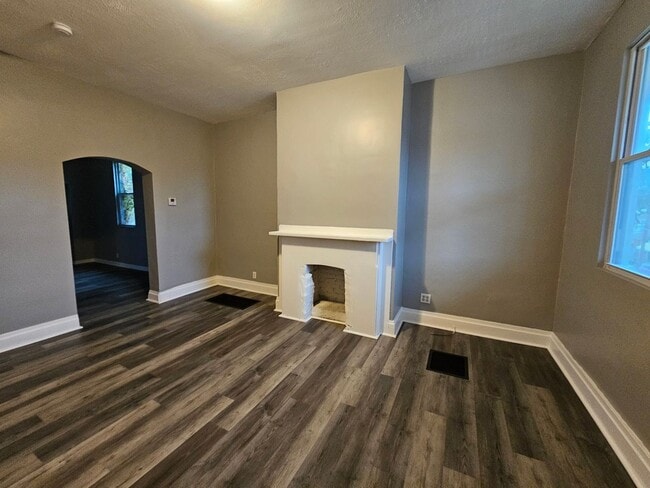 Photo - Newly updated 1 bedroom 1 bath apartment f...