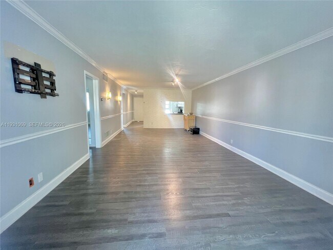 Photo - 240 Galen Dr Unidad 309