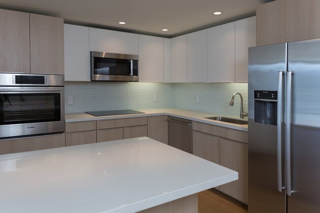 Photo - Surround Yourself in Luxury! Symphony Honolulu!