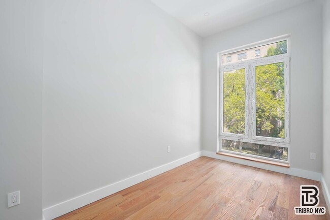 Building Photo - Flushing Avenue Rental