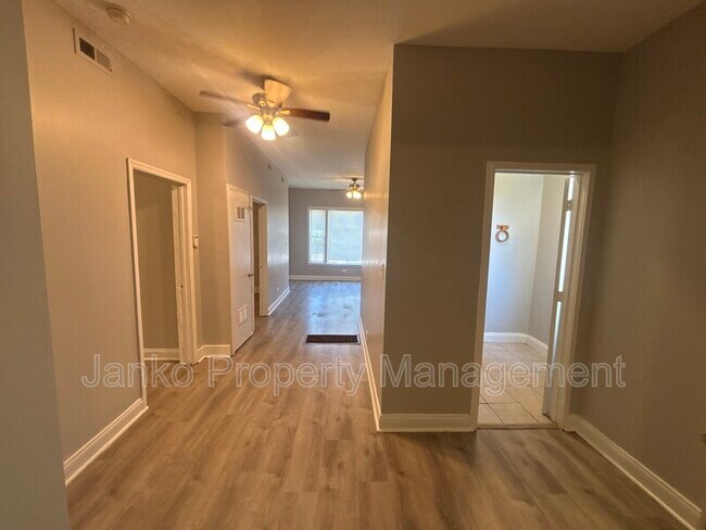 Photo - 1415 E 75th St Unit 1