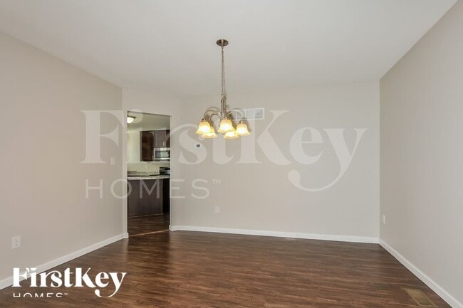 Photo - 120 Champions Ln