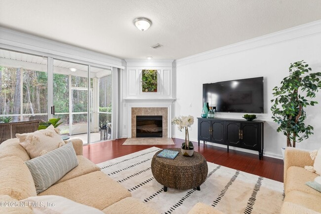 Building Photo - 3897 Lionheart Dr