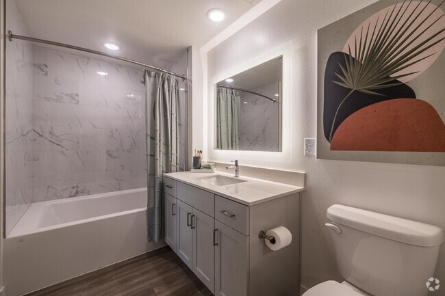 1 BR, 1 BA - 756SF