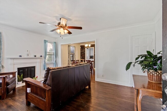 Photo - 3132 Carnes Ave