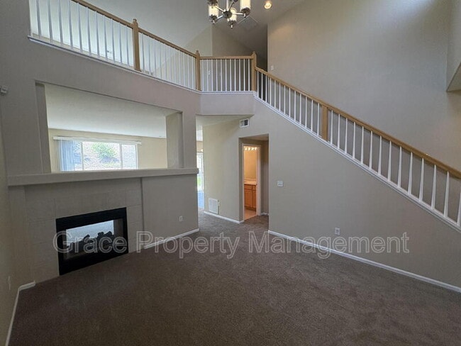 Photo - 910 Humboldt Way