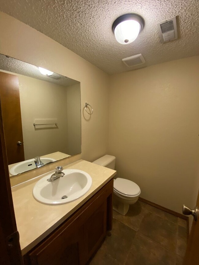 Photo - 2 bedroom 1.5 bath Townhome in a great loc...