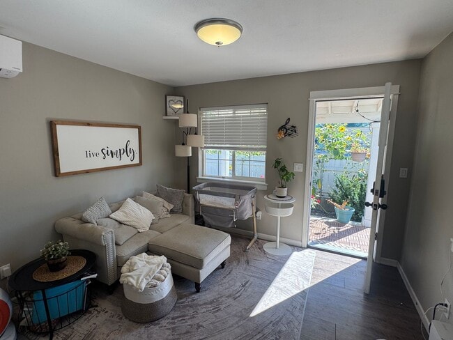 Photo - 1 Bedroom 1 Bath Home in Kittitas for Lease