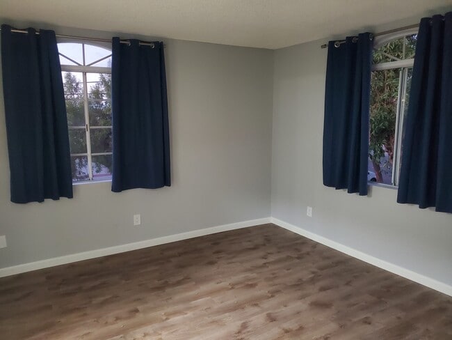 Master bedroom - 7892 2nd St Unit 201