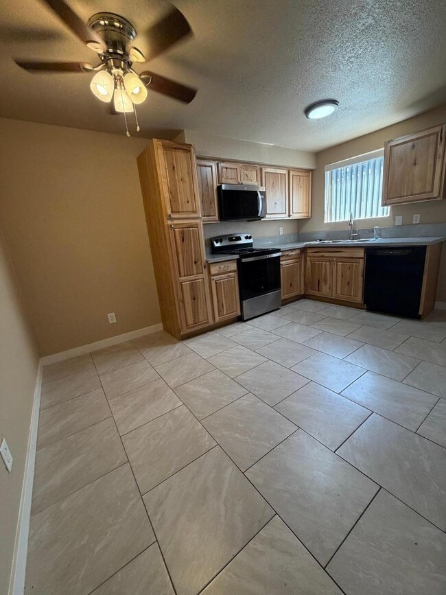 Photo - 1438 N Shill Dr Unit Apt 103
