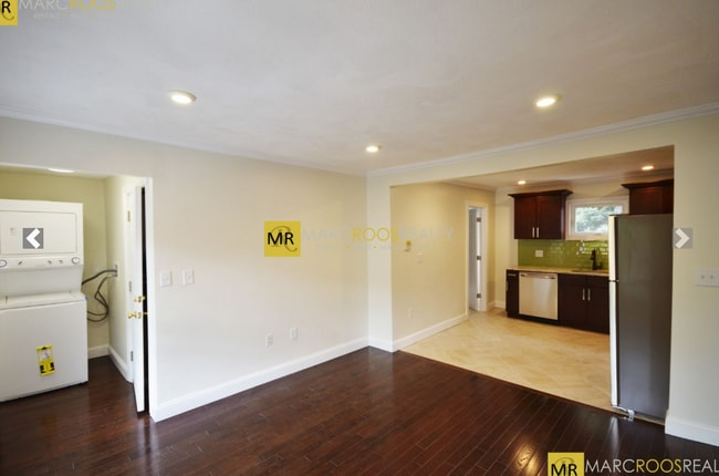 Photo - 130 Brooks St Unidad 2