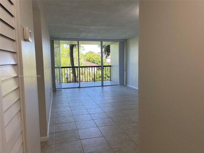 Photo - 10815 SW 112th Ave Unit 206