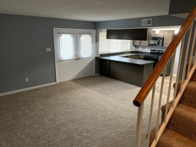 Photo - 3BD/2.5BA Hobbits Glen Condo in Germantown.