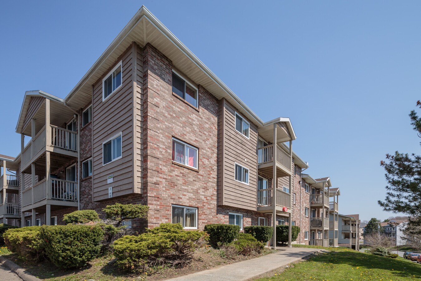 20 Joseph Young St - 20 Joseph Young St