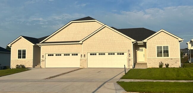 Building Photo - 782 NE 71st St