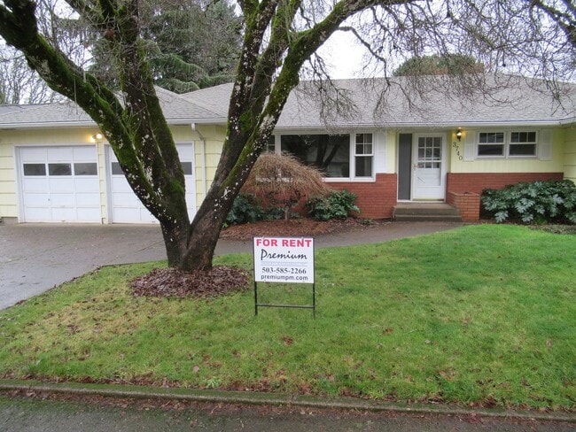Photo - Four Bedroom Home in the Hills of South Salem