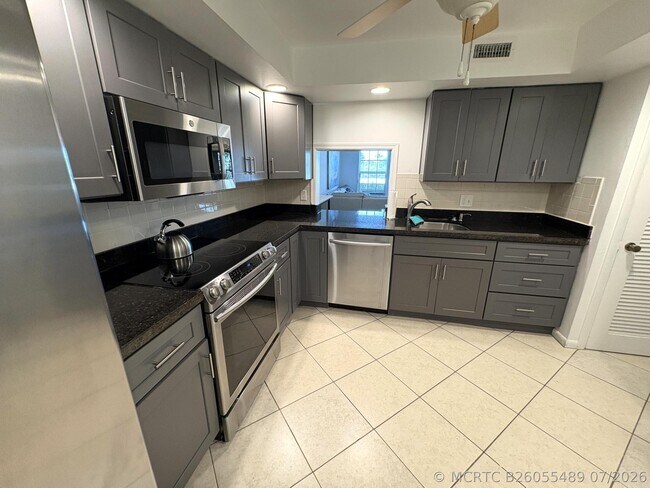 Photo - 640 Tennis Club Dr Unit 311