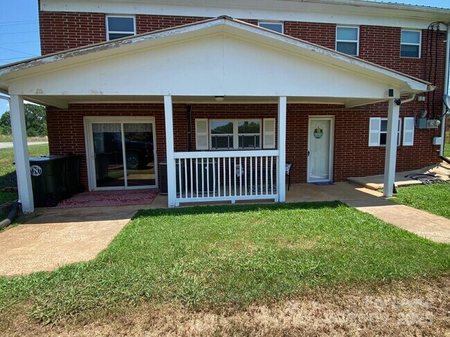 Photo - 1109 Sunset St Apartment