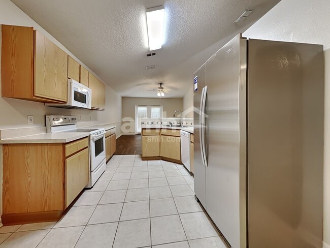 Photo - 3293 Carlotta Rd