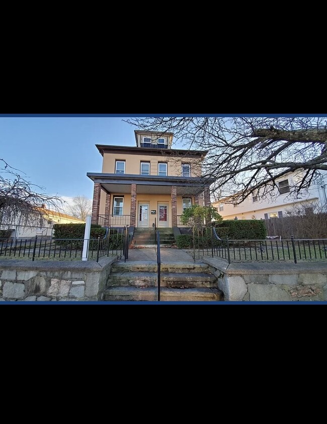 Photo - 685 Armistice Blvd Townhome
