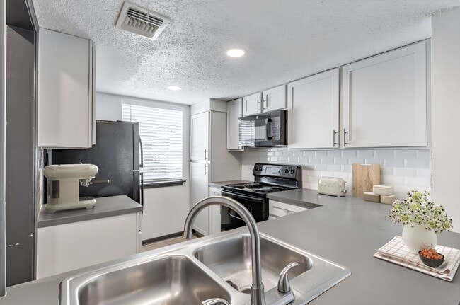 Tradewinds Apartment Homes