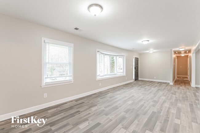 Photo - 946 Hargett Ct