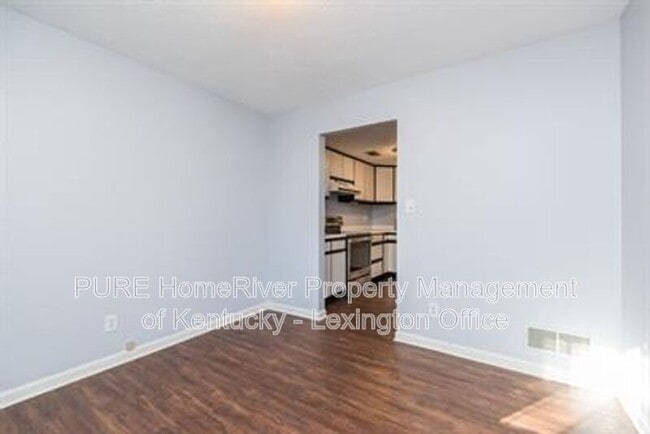Photo - 1112 Turkey Foot Rd