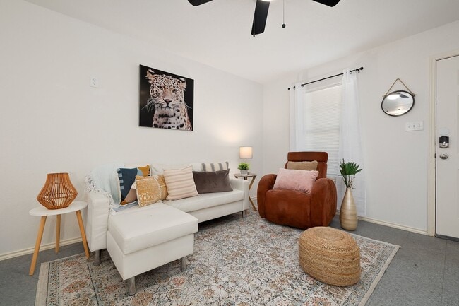 Photo - 1320 Del Oro Lane