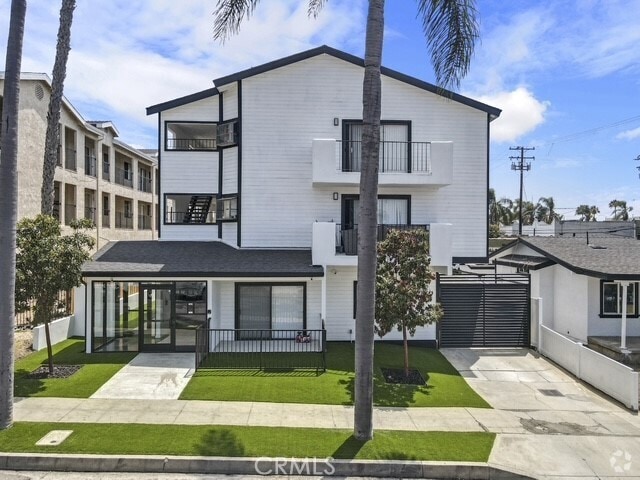 Building Photo - 1410 Coronado Ave Unit 8 Rental