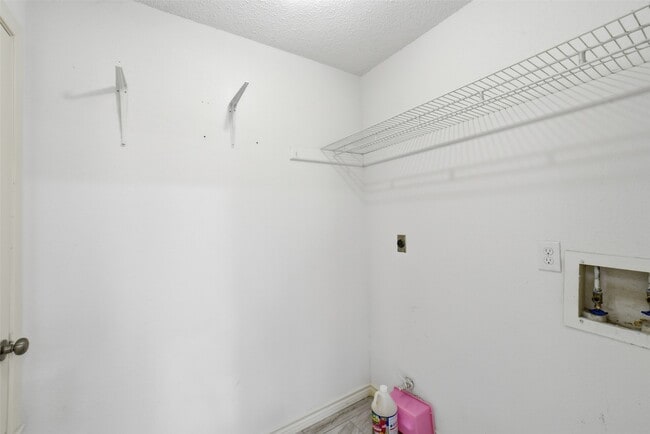 Photo - 926 Comstock Springs Dr