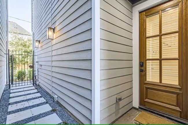 Photo - 1528 Chestnut St