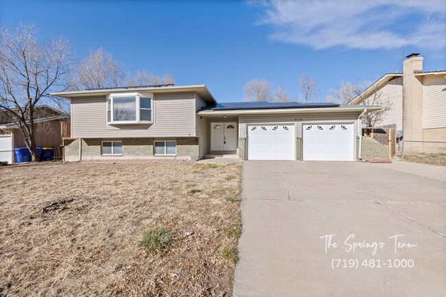 Building Photo - CHARMING 5BD/3BA NEAR FT CARSON - Deposit Waiver Available